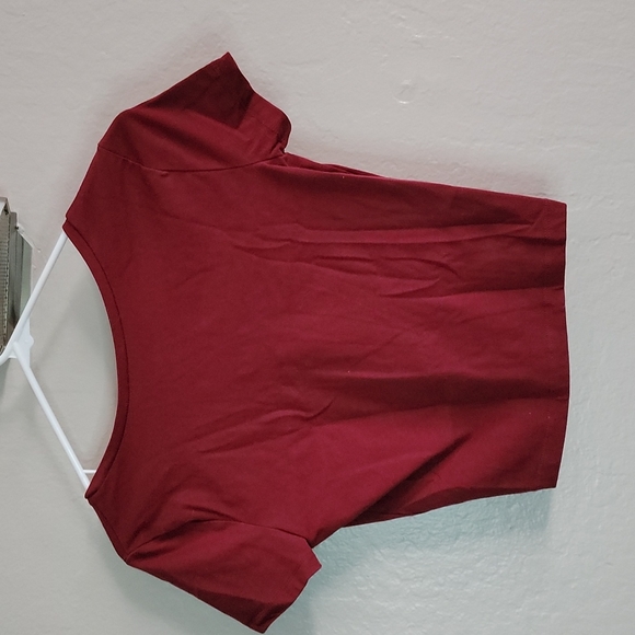 ❤️ V-Neck Crop Top - Picture 3 of 3